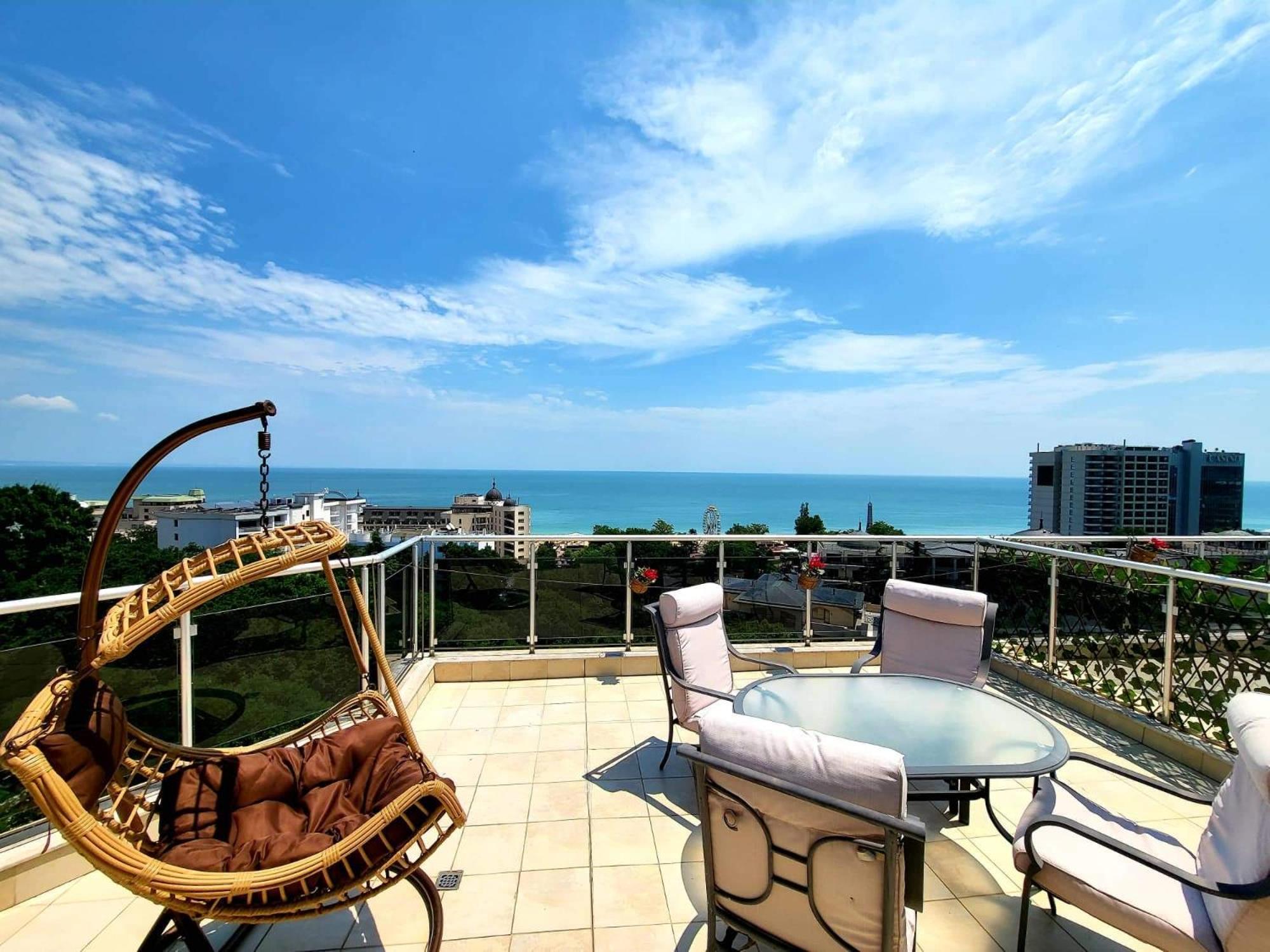 Dilov Apartments in Yalta Goudstrand Buitenkant foto