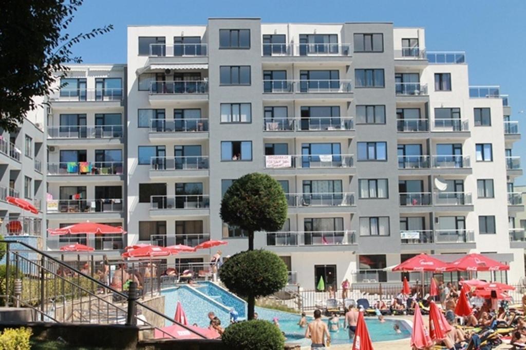 Dilov Apartments in Yalta Goudstrand Buitenkant foto