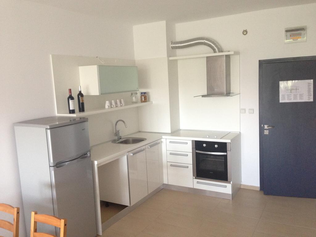 Dilov Apartments in Yalta Goudstrand Buitenkant foto