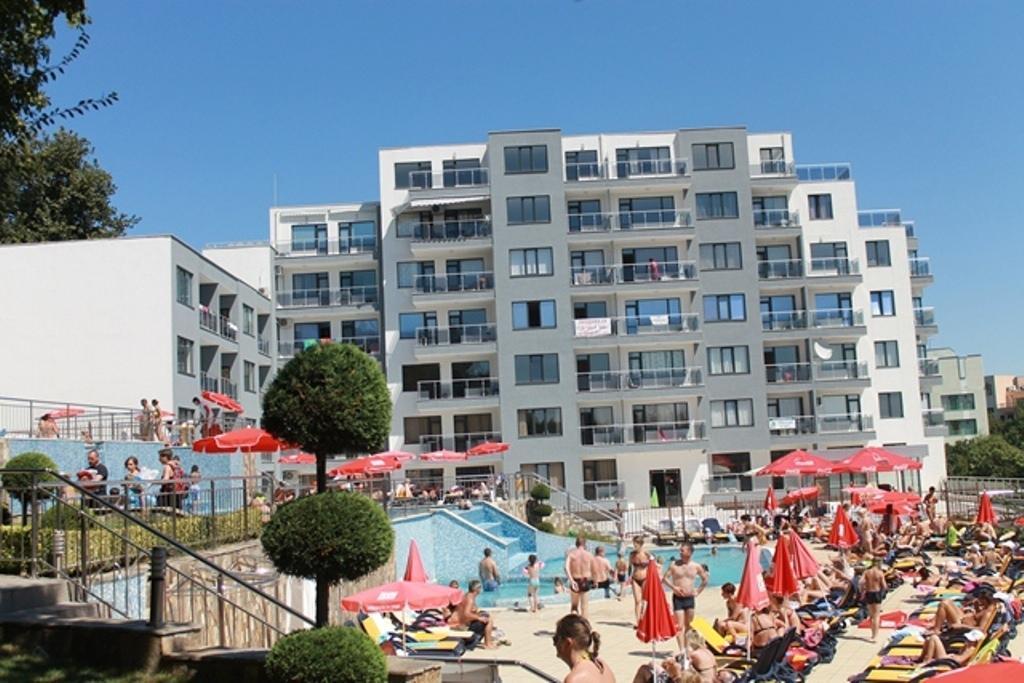 Dilov Apartments in Yalta Goudstrand Buitenkant foto